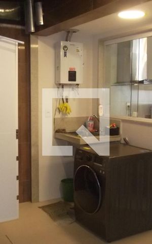 Casa à venda com 179m², 3 quartos e 2 vagasÁrea de Serviço