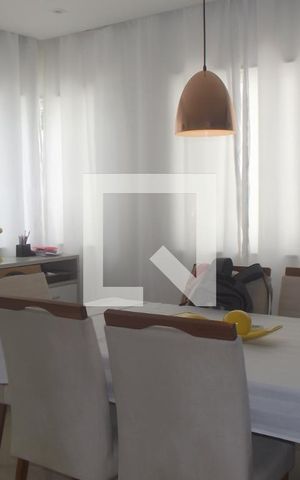 Casa à venda com 179m², 3 quartos e 2 vagasSala