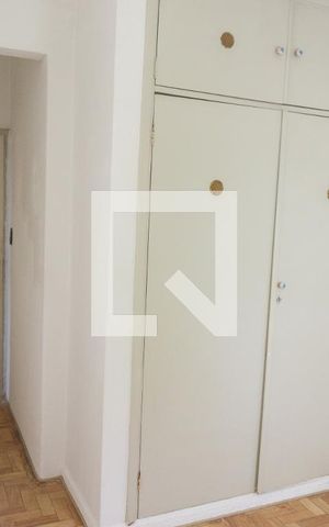 Apartamento à venda com 98m², 3 quartos e sem vagaQuarto