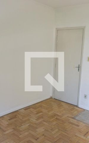Apartamento à venda com 98m², 3 quartos e sem vagaQuarto