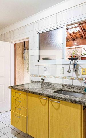 Casa à venda com 136m², 2 quartos e 1 vaga Casa à venda com 136m², 2 quartos e 1 vagaCozinha
