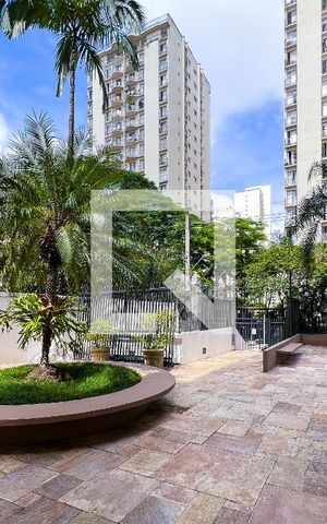 Apartamento à venda com 137m², 2 quartos e 3 vagasÁrea externa