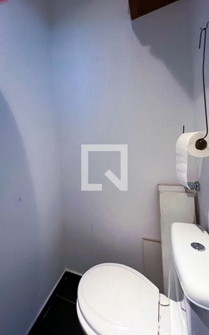 Apartamento à venda com 137m², 2 quartos e 3 vagasBanheiro de Serviço