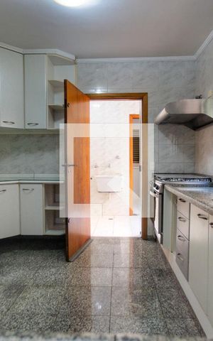 Casa à venda com 150m², 4 quartos e 2 vagas