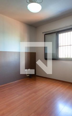 Casa à venda com 150m², 4 quartos e 2 vagas