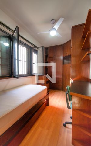 Casa à venda com 150m², 4 quartos e 2 vagas