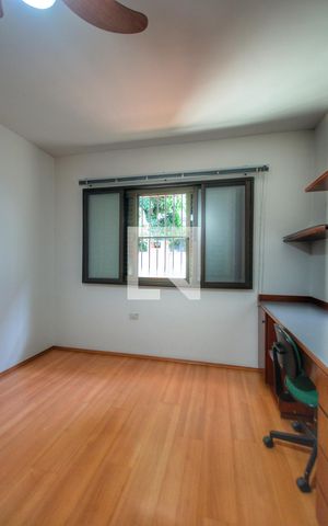 Casa à venda com 150m², 4 quartos e 2 vagas