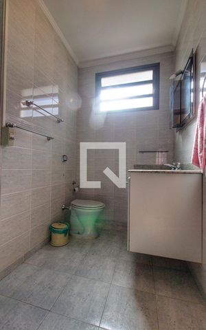 Casa à venda com 150m², 4 quartos e 2 vagas