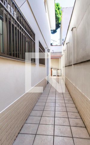 Casa à venda com 150m², 4 quartos e 2 vagas