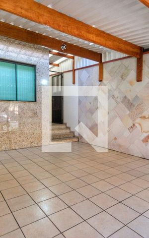Casa à venda com 150m², 4 quartos e 2 vagas