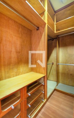 Casa à venda com 150m², 4 quartos e 2 vagas
