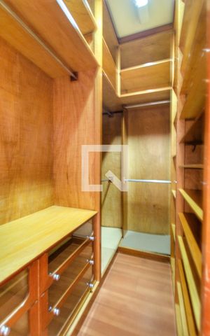 Casa à venda com 150m², 4 quartos e 2 vagas