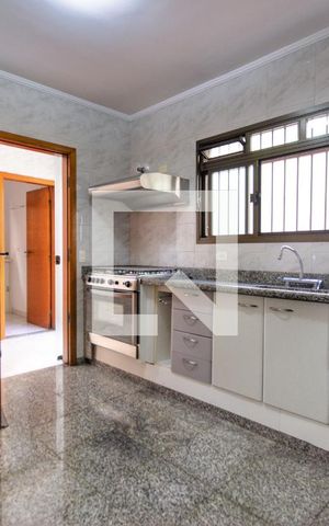 Casa à venda com 150m², 4 quartos e 2 vagas