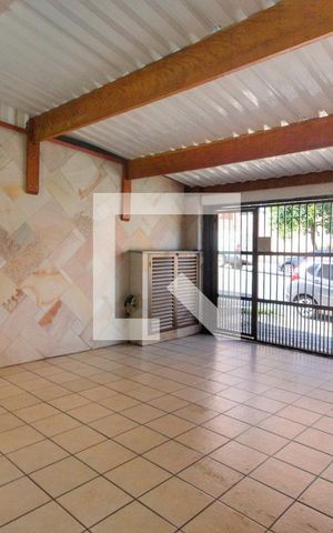 Casa à venda com 150m², 4 quartos e 2 vagas