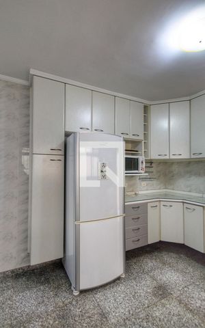 Casa à venda com 150m², 4 quartos e 2 vagas