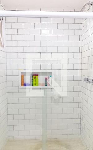 Apartamento à venda com 69m², 3 quartos e 1 vaga Apartamento à venda com 69m², 3 quartos e 1 vagaBanheiro