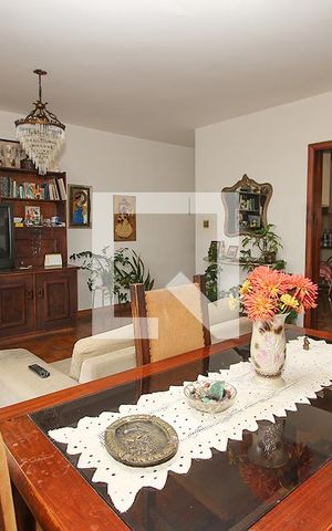 Apartamento à venda com 138m², 3 quartos e 1 vaga Apartamento à venda com 138m², 3 quartos e 1 vagaSala