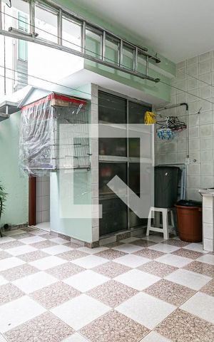 Casa à venda com 140m², 3 quartos e sem vaga Casa à venda com 140m², 3 quartos e sem vagaárea de Serviço