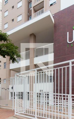 Apartamento para alugar com 42m², 2 quartos e 1 vaga Apartamento para alugar com 42m², 2 quartos e 1 vagaFachada