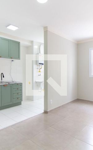 Apartamento para alugar com 42m², 2 quartos e 1 vaga Apartamento para alugar com 42m², 2 quartos e 1 vagaSala
