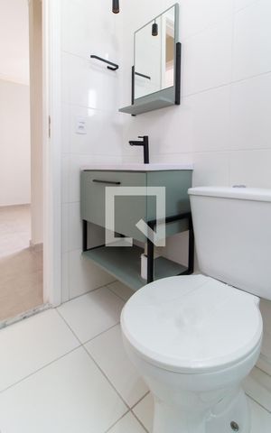 Apartamento para alugar com 42m², 2 quartos e 1 vaga Apartamento para alugar com 42m², 2 quartos e 1 vagaBanheiro