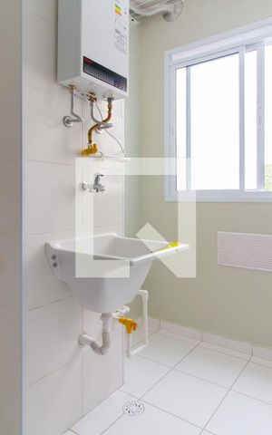 Apartamento para alugar com 42m², 2 quartos e 1 vaga Apartamento para alugar com 42m², 2 quartos e 1 vagaÁrea de Serviço