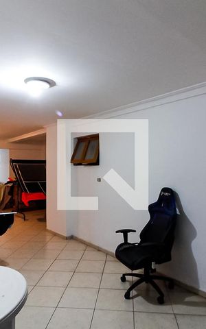 Casa à venda com 245m², 4 quartos e 4 vagas Casa à venda com 245m², 4 quartos e 4 vagasSalão do Piso Inferior