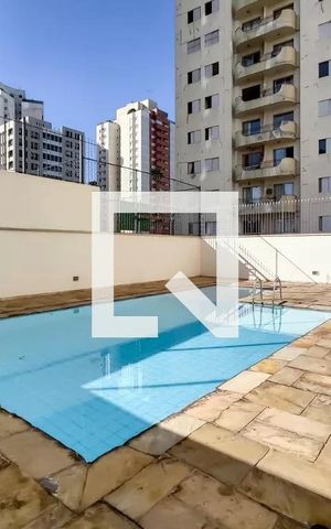 Apartamento à venda com 57m², 2 quartos e 1 vaga Apartamento à venda com 57m², 2 quartos e 1 vagaÁrea comum - Piscina