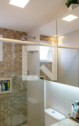 Apartamento à venda com 115m², 3 quartos e 2 vagas Apartamento à venda com 115m², 3 quartos e 2 vagasBanheiro da Suíte