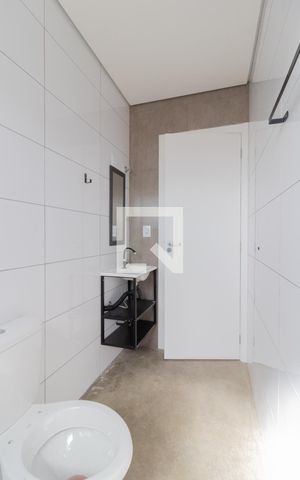 Studio para alugar com 30m², 1 quarto e sem vaga Studio para alugar com 30m², 1 quarto e sem vagaBanheiro