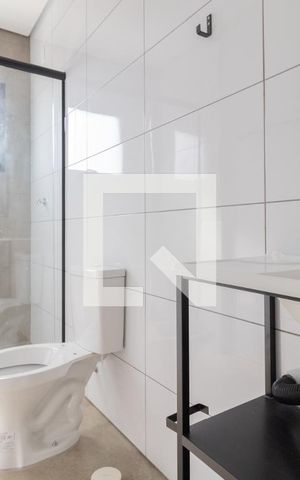 Studio para alugar com 30m², 1 quarto e sem vaga Studio para alugar com 30m², 1 quarto e sem vagaBanheiro