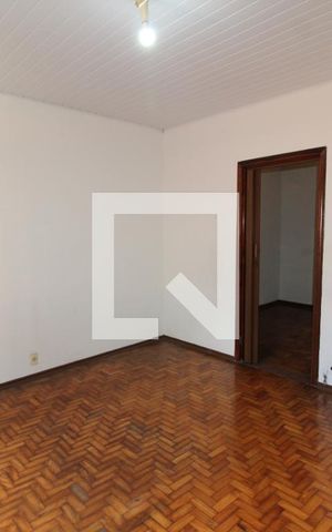 Casa à venda com 175m², 4 quartos e 2 vagasQuarto