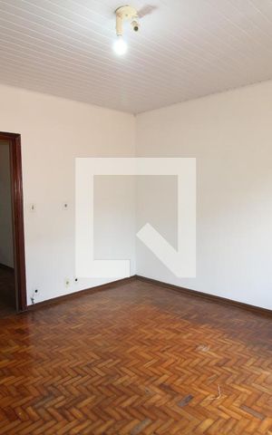 Casa à venda com 175m², 4 quartos e 2 vagasQuarto