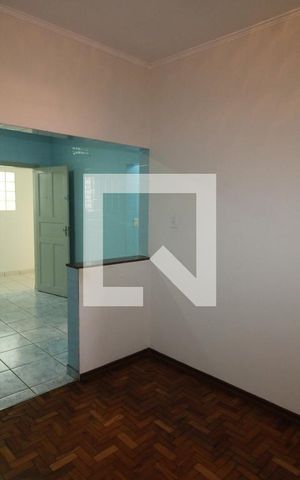 Casa à venda com 175m², 4 quartos e 2 vagasSala