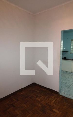 Casa à venda com 175m², 4 quartos e 2 vagasSala