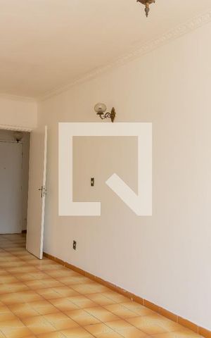 Apartamento à venda com 90m², 3 quartos e 1 vaga Apartamento à venda com 90m², 3 quartos e 1 vagaSala