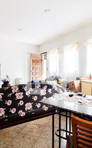 Casa para alugar com 159m², 4 quartos e 4 vagas Casa para alugar com 159m², 4 quartos e 4 vagasSala