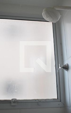 Apartamento para alugar com 42m², 2 quartos e 1 vagaDetalhe do Banheiro