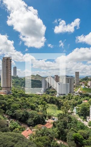 Apartamento à venda com 126m², 3 quartos e 3 vagas Apartamento à venda com 126m², 3 quartos e 3 vagasVaranda da Sala