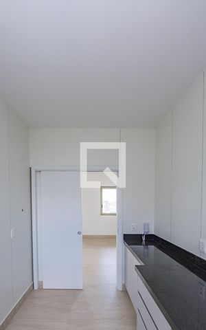 Apartamento à venda com 126m², 3 quartos e 3 vagas Apartamento à venda com 126m², 3 quartos e 3 vagasCozinha