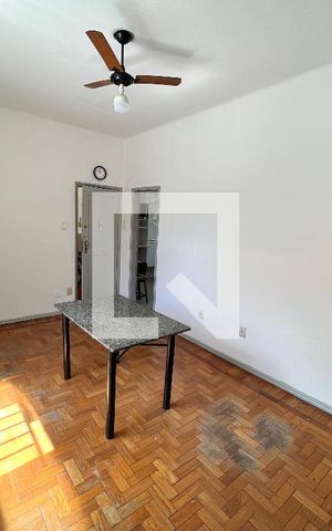 Apartamento à venda com 89m², 2 quartos e sem vagaSala