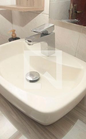 Casa à venda com 134m², 3 quartos e 2 vagasBanheiro 1