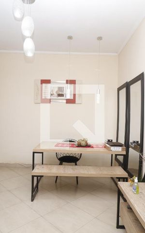 Apartamento à venda com 73m², 2 quartos e sem vagaSala