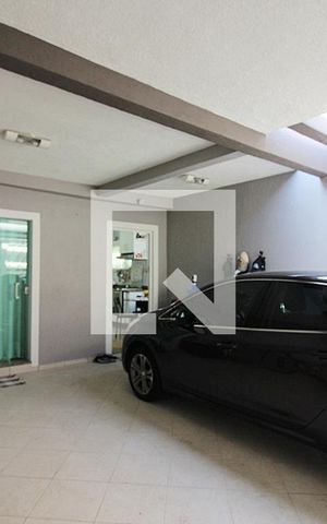 Casa à venda com 196m², 3 quartos e 4 vagasGaragem