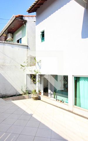 Casa à venda com 196m², 3 quartos e 4 vagasGaragem