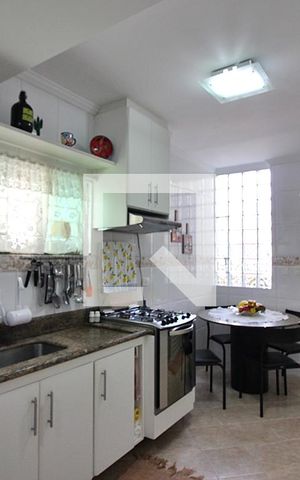 Casa à venda com 196m², 3 quartos e 4 vagasCozinha