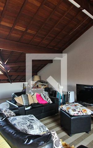 Casa à venda com 196m², 3 quartos e 4 vagasSala de TV/ Sótão