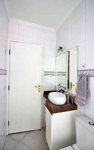 Casa à venda com 196m², 3 quartos e 4 vagasBanheiro do Quarto 1 - Suíte