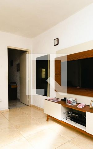 Casa à venda com 189m², 3 quartos e 2 vagasSala