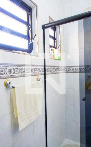 Casa à venda com 255m², 3 quartos e 3 vagas Casa à venda com 255m², 3 quartos e 3 vagasBanheiro do quarto 2
